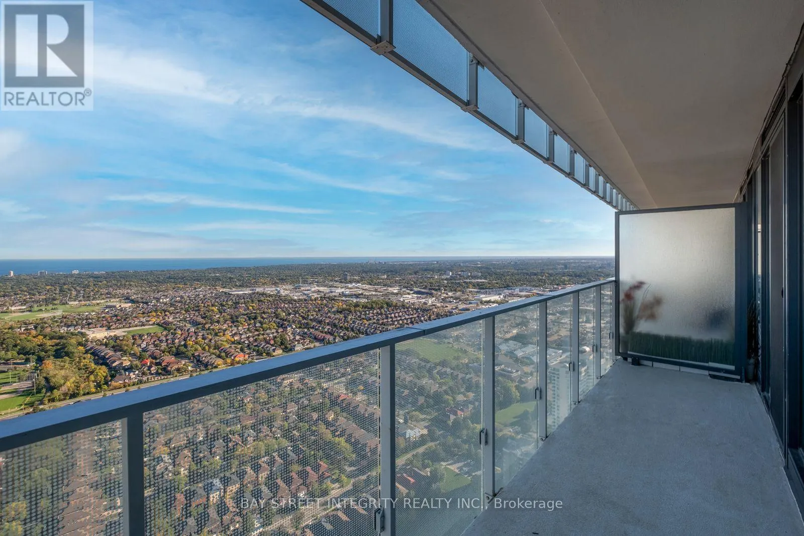 5007 - 3883 QUARTZ ROAD