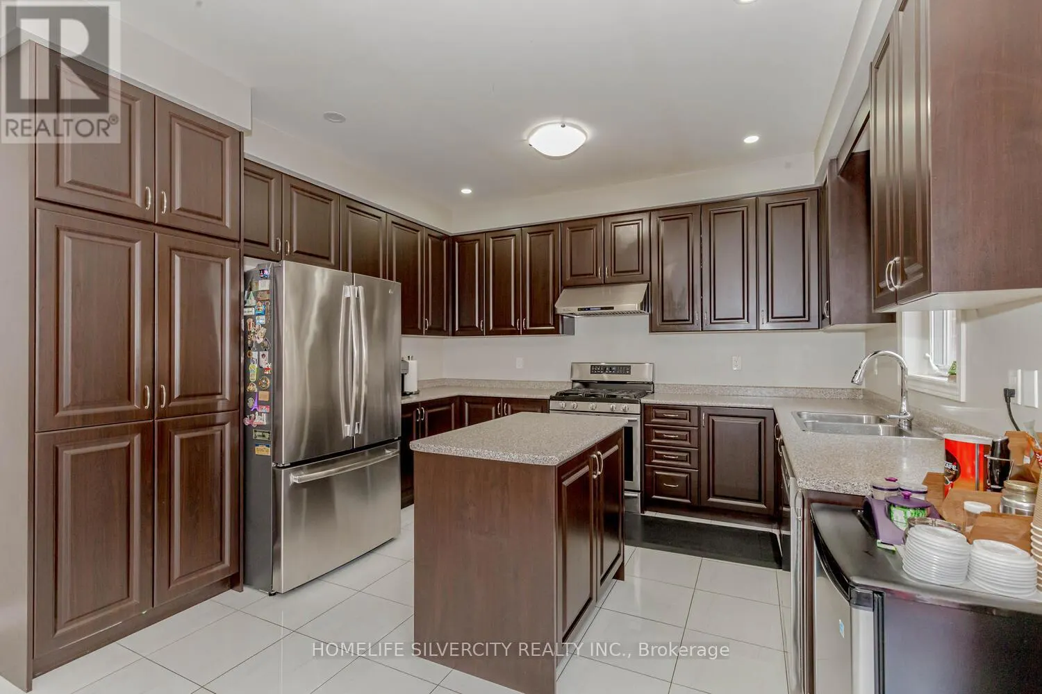 122 SQUIRE ELLIS DRIVE