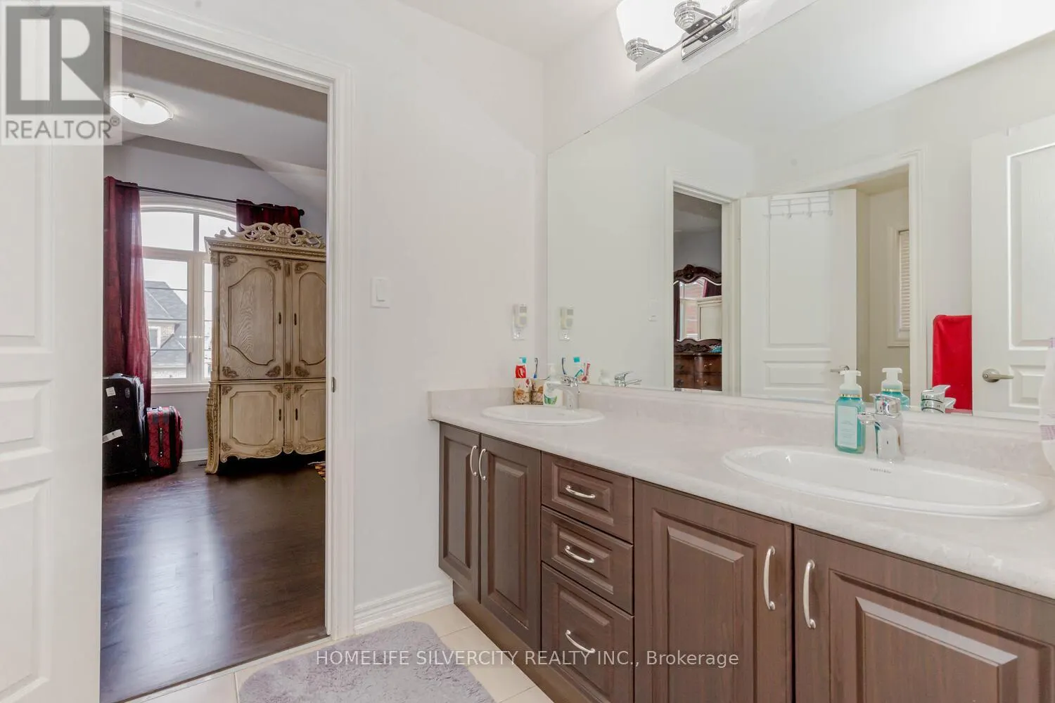 122 SQUIRE ELLIS DRIVE