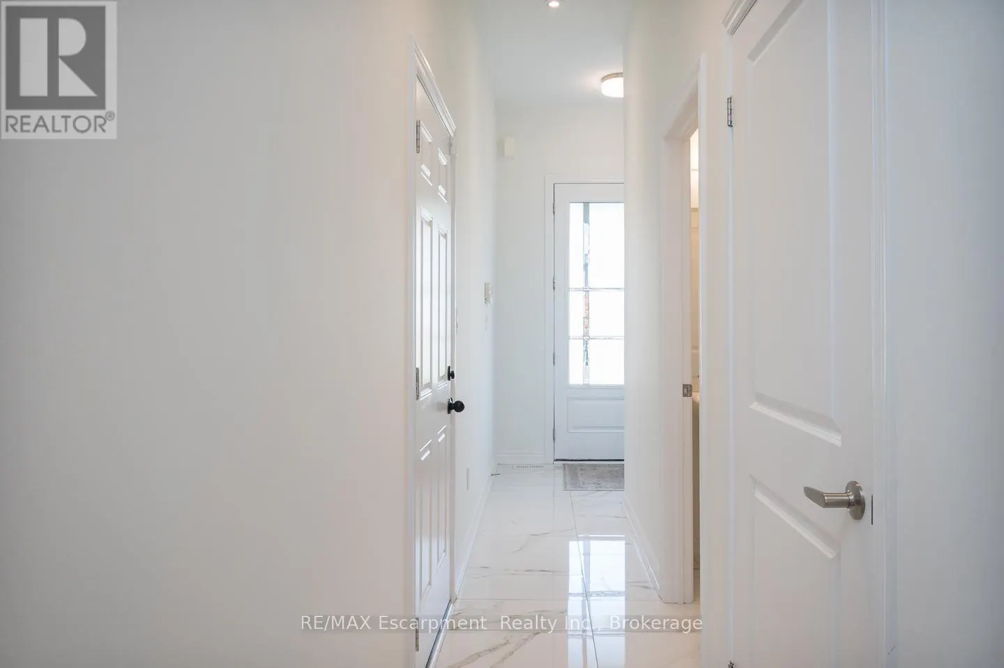 1354 FARMSTEAD DRIVE