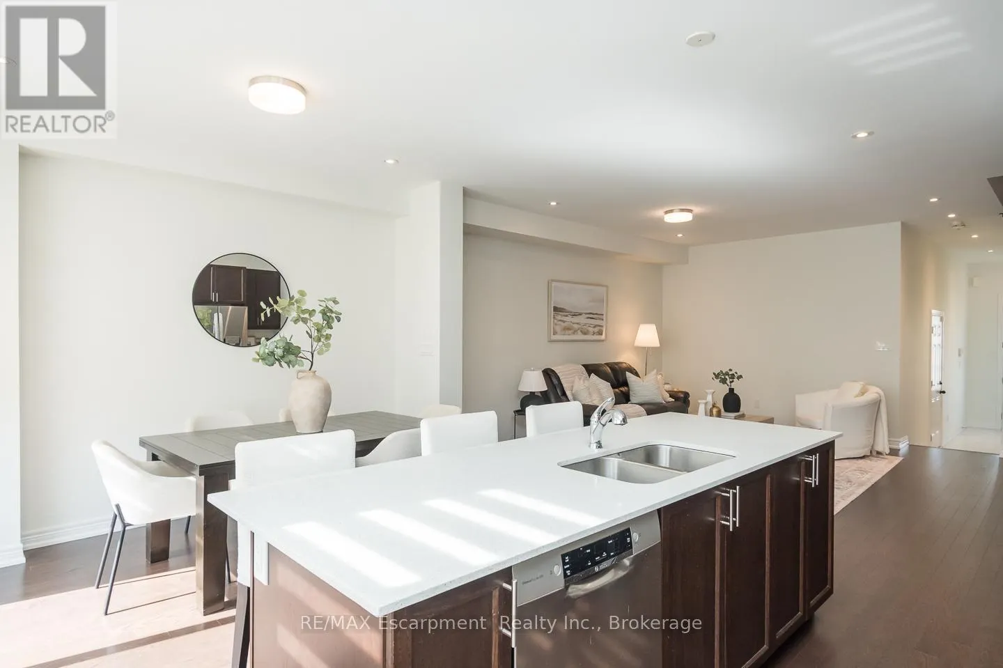 1354 FARMSTEAD DRIVE