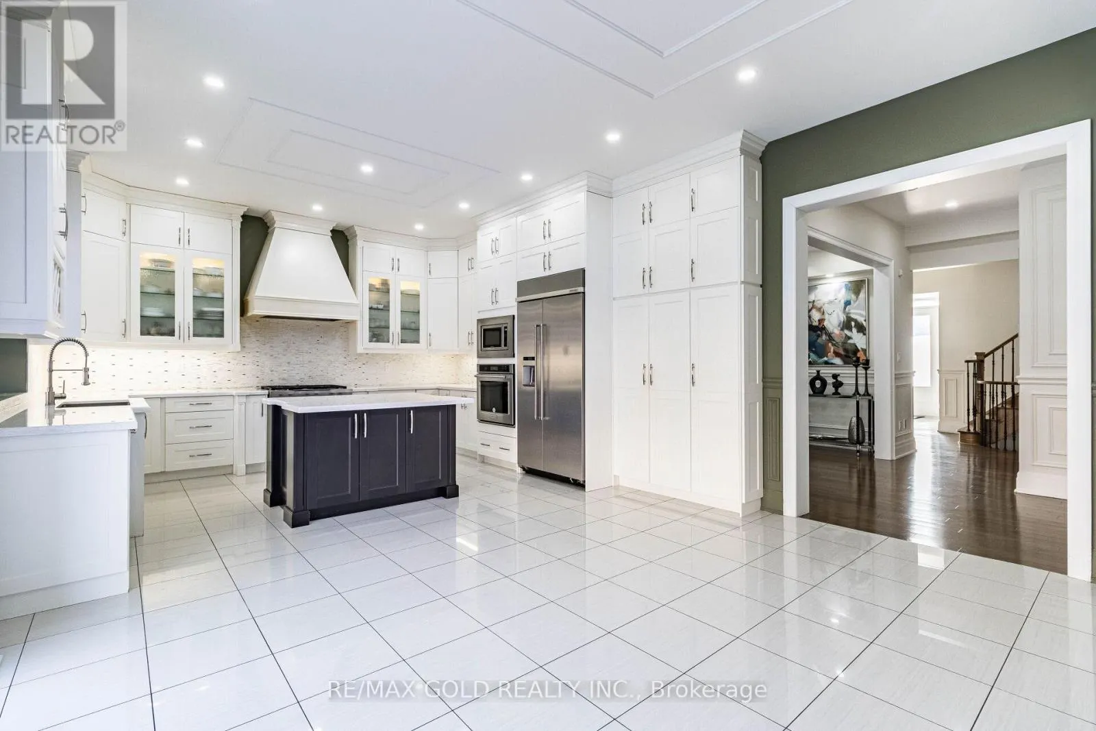 28 CLOVERHAVEN ROAD