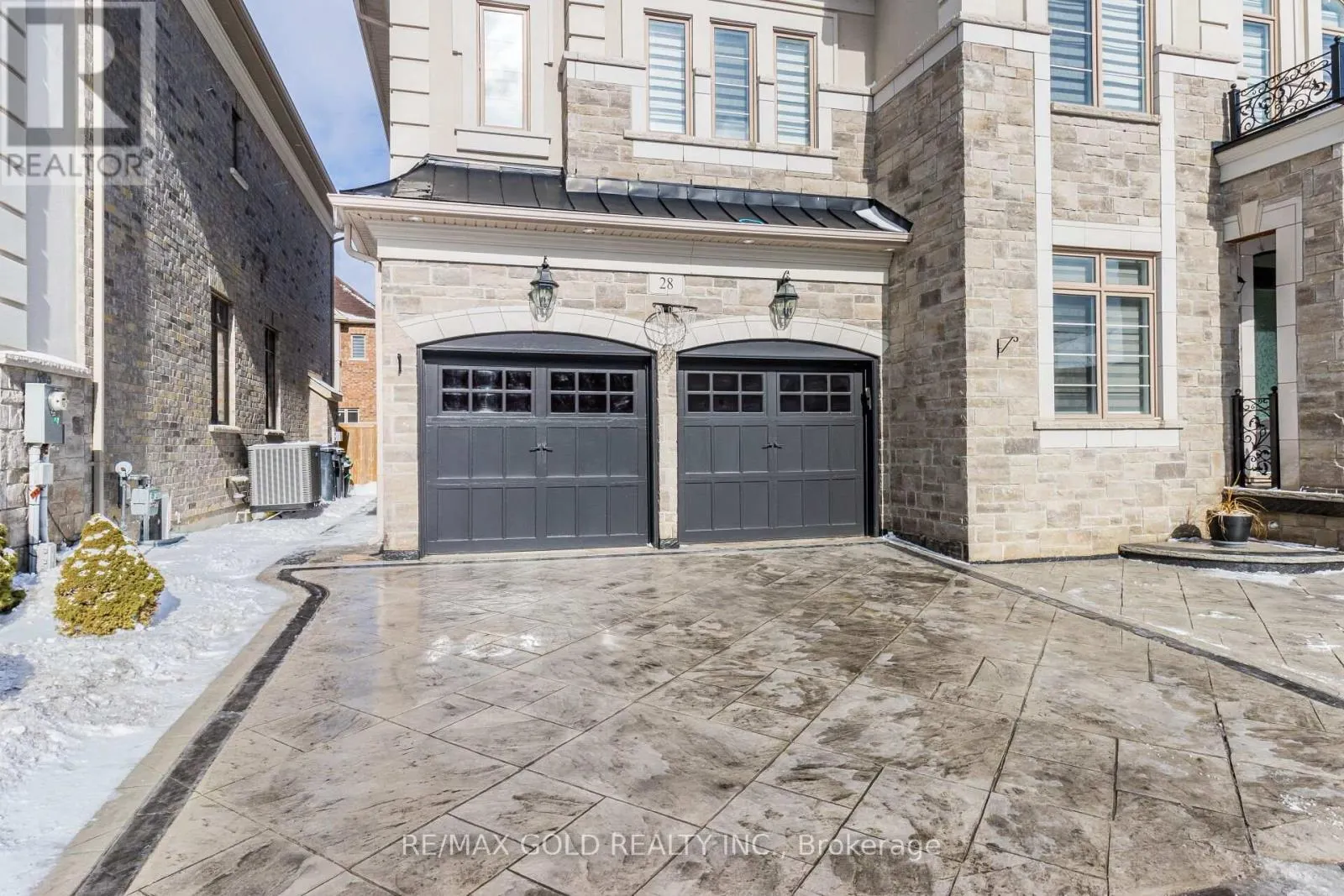 28 CLOVERHAVEN ROAD