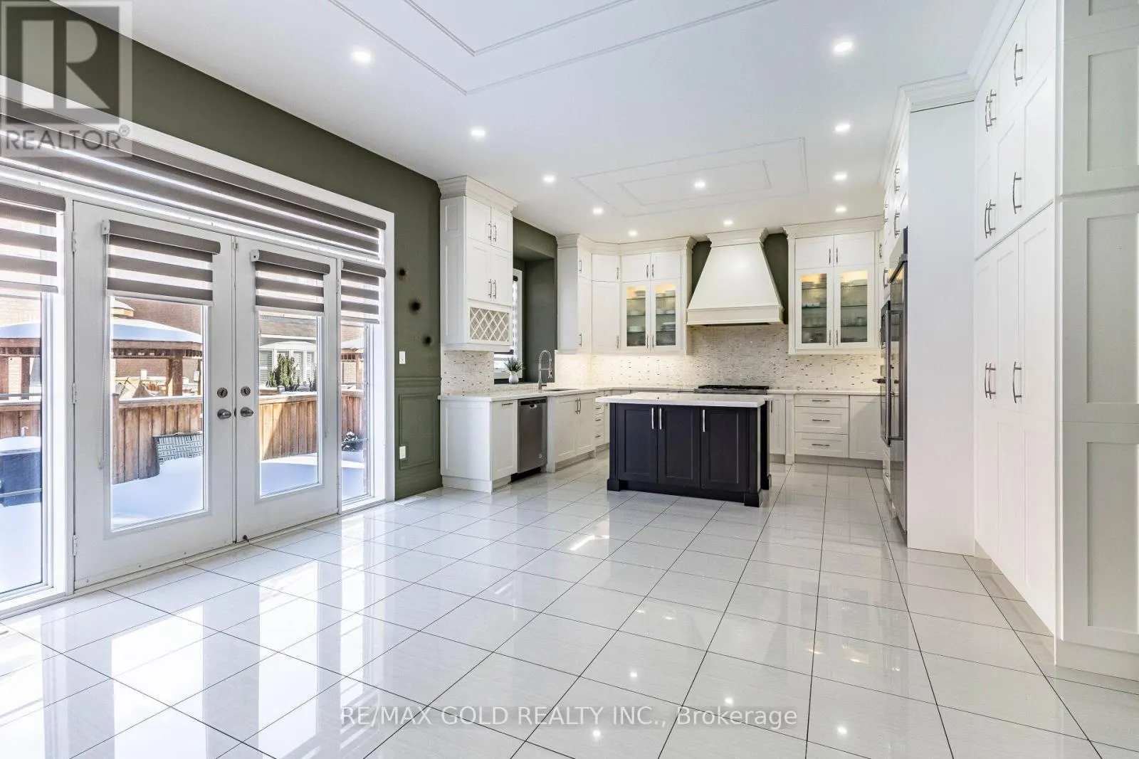 28 CLOVERHAVEN ROAD