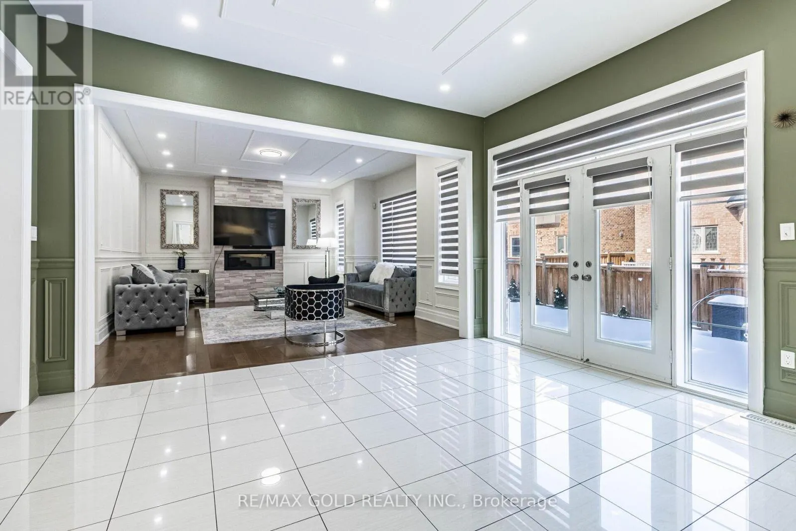 28 CLOVERHAVEN ROAD