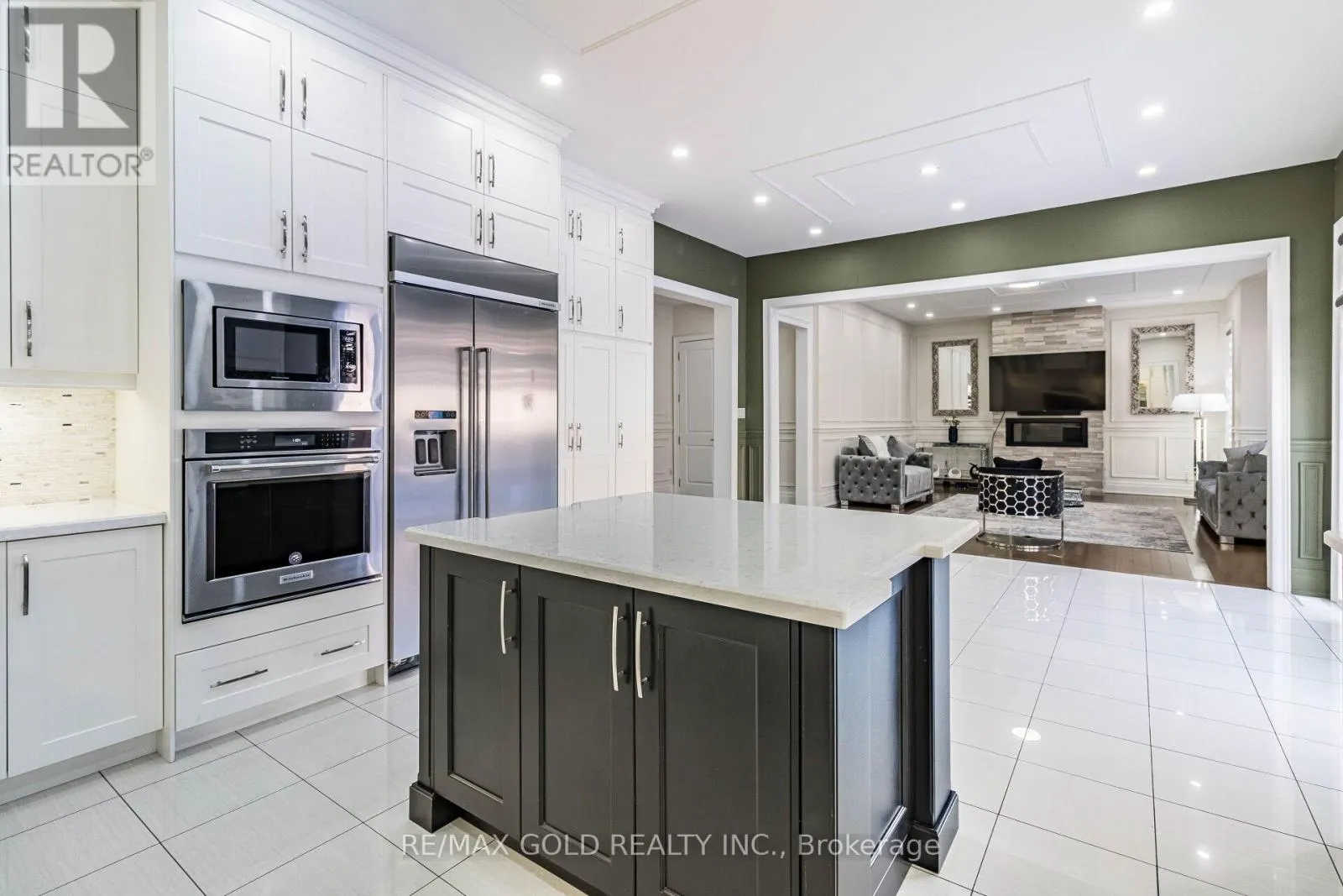 28 CLOVERHAVEN ROAD
