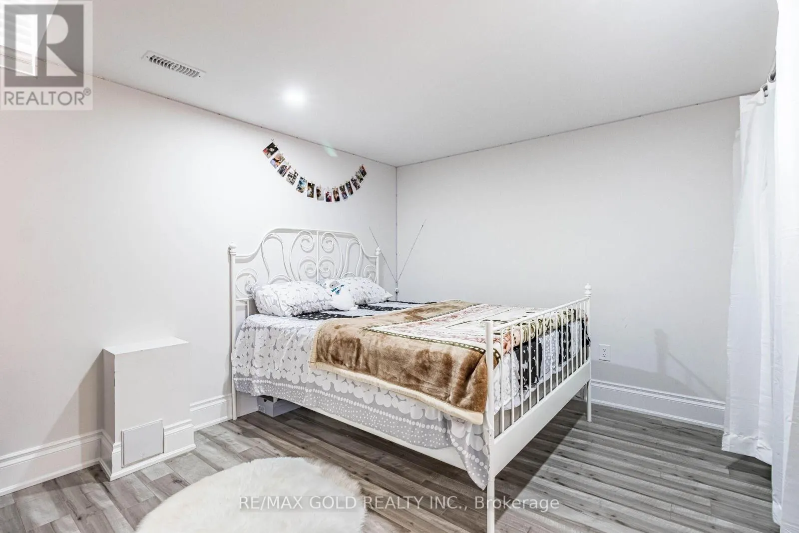 28 CLOVERHAVEN ROAD