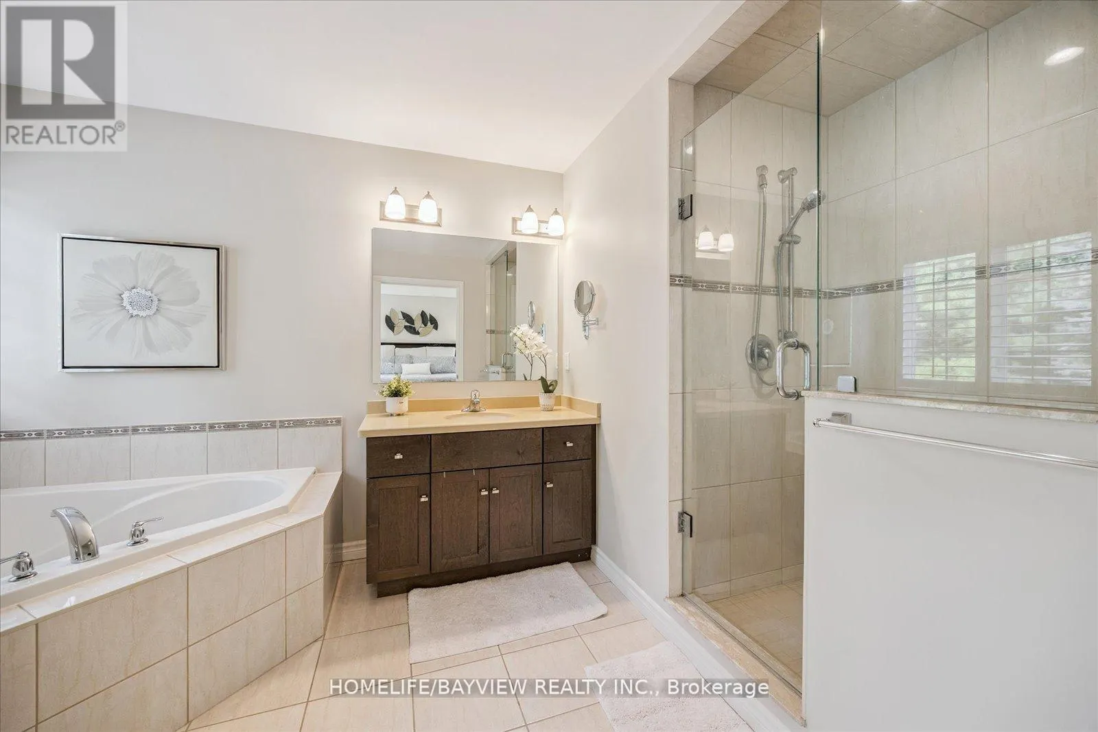 4 - 14 REDDINGTON DRIVE
