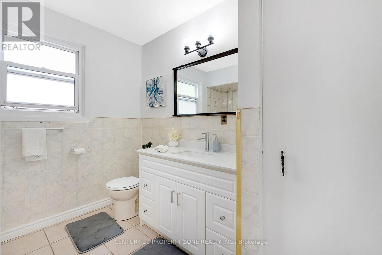 3387 KELOWNA COURT