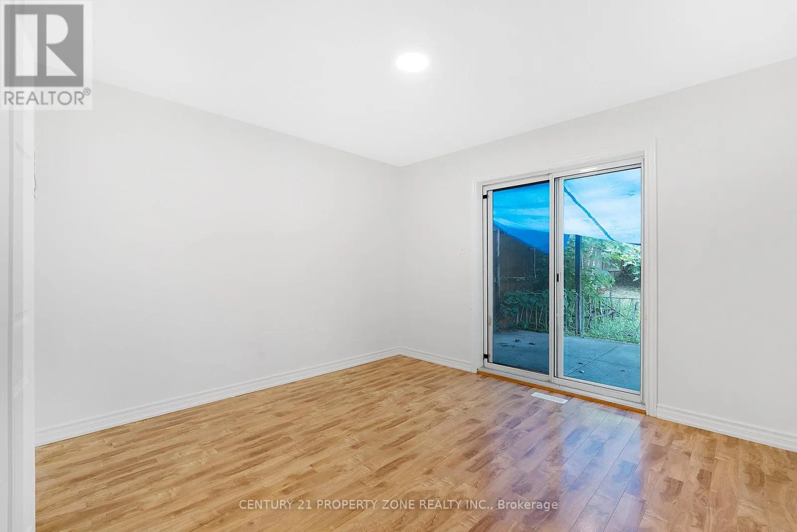 3387 KELOWNA COURT
