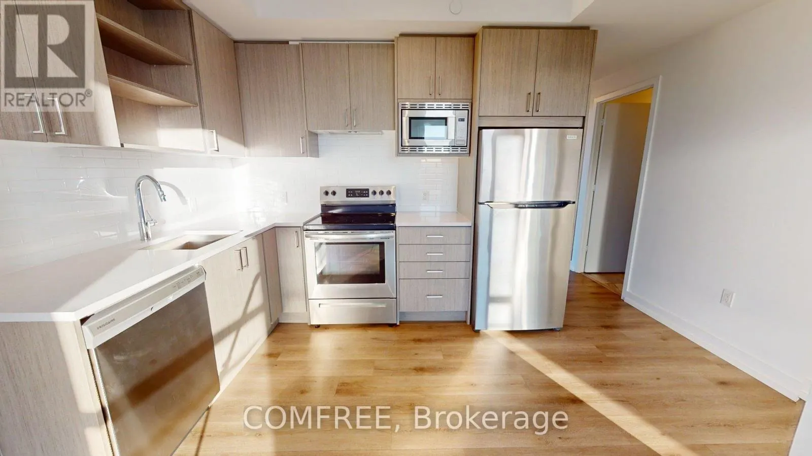 621 - 60 GEORGE BUTCHART DRIVE