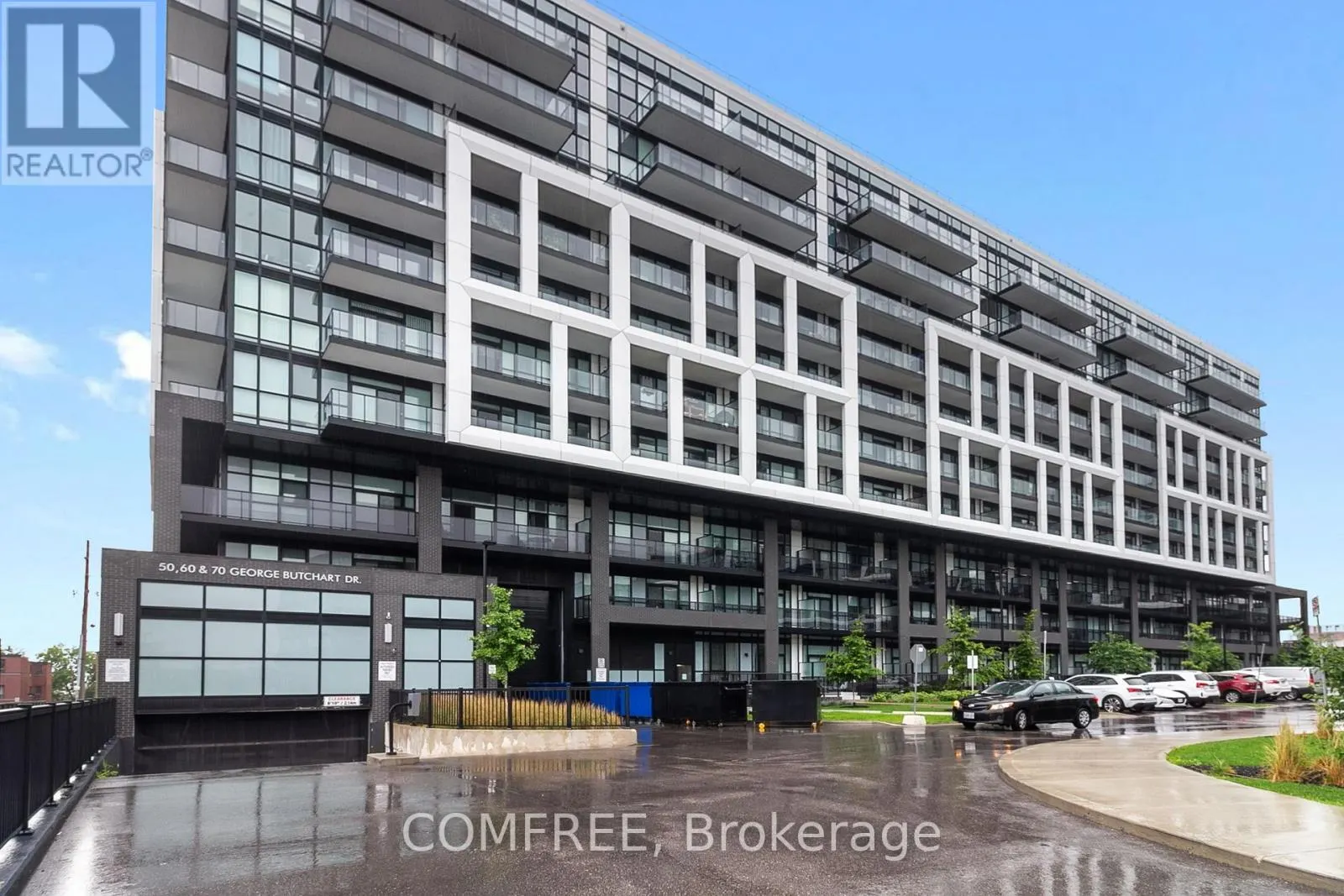 621 - 60 GEORGE BUTCHART DRIVE