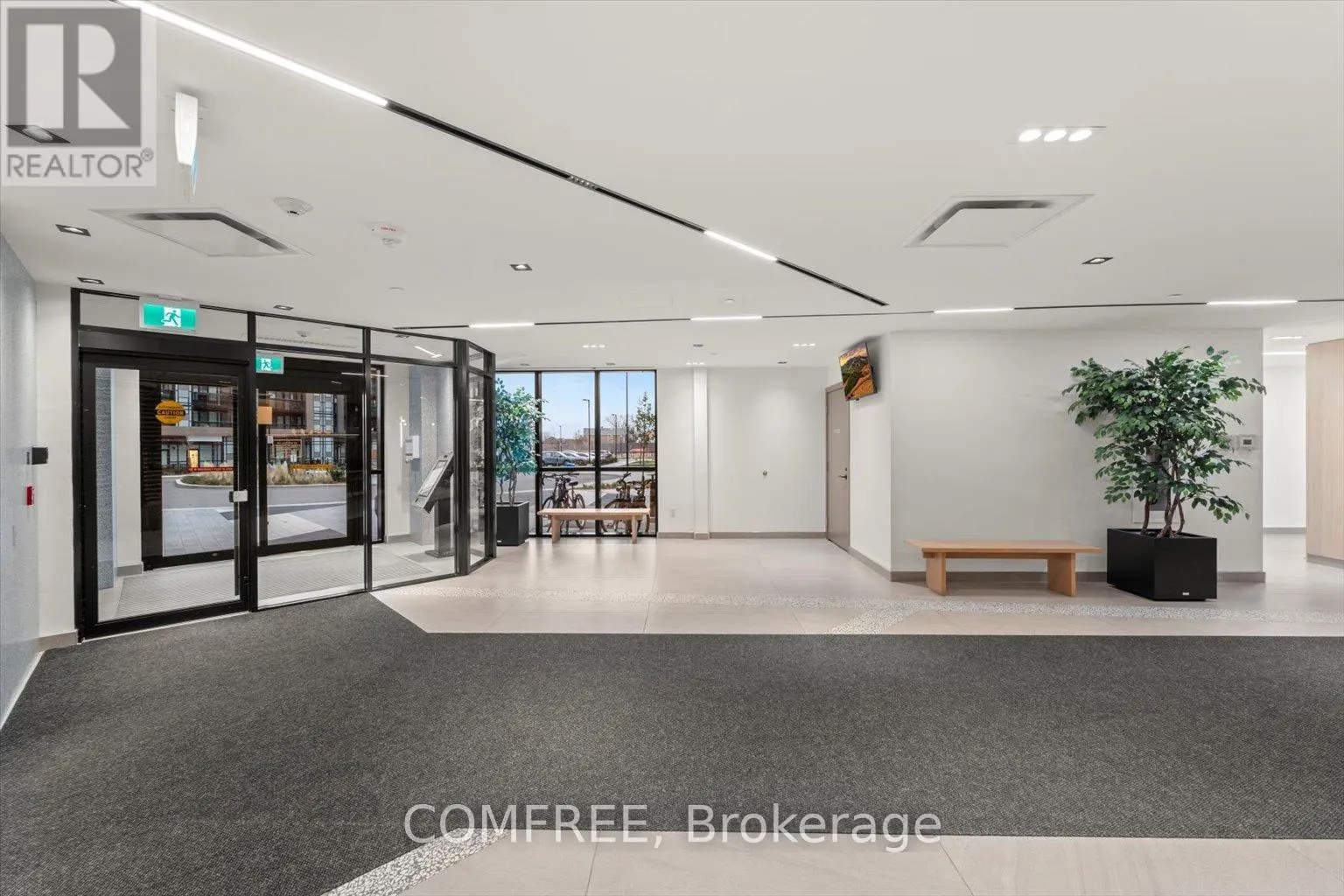 621 - 60 GEORGE BUTCHART DRIVE