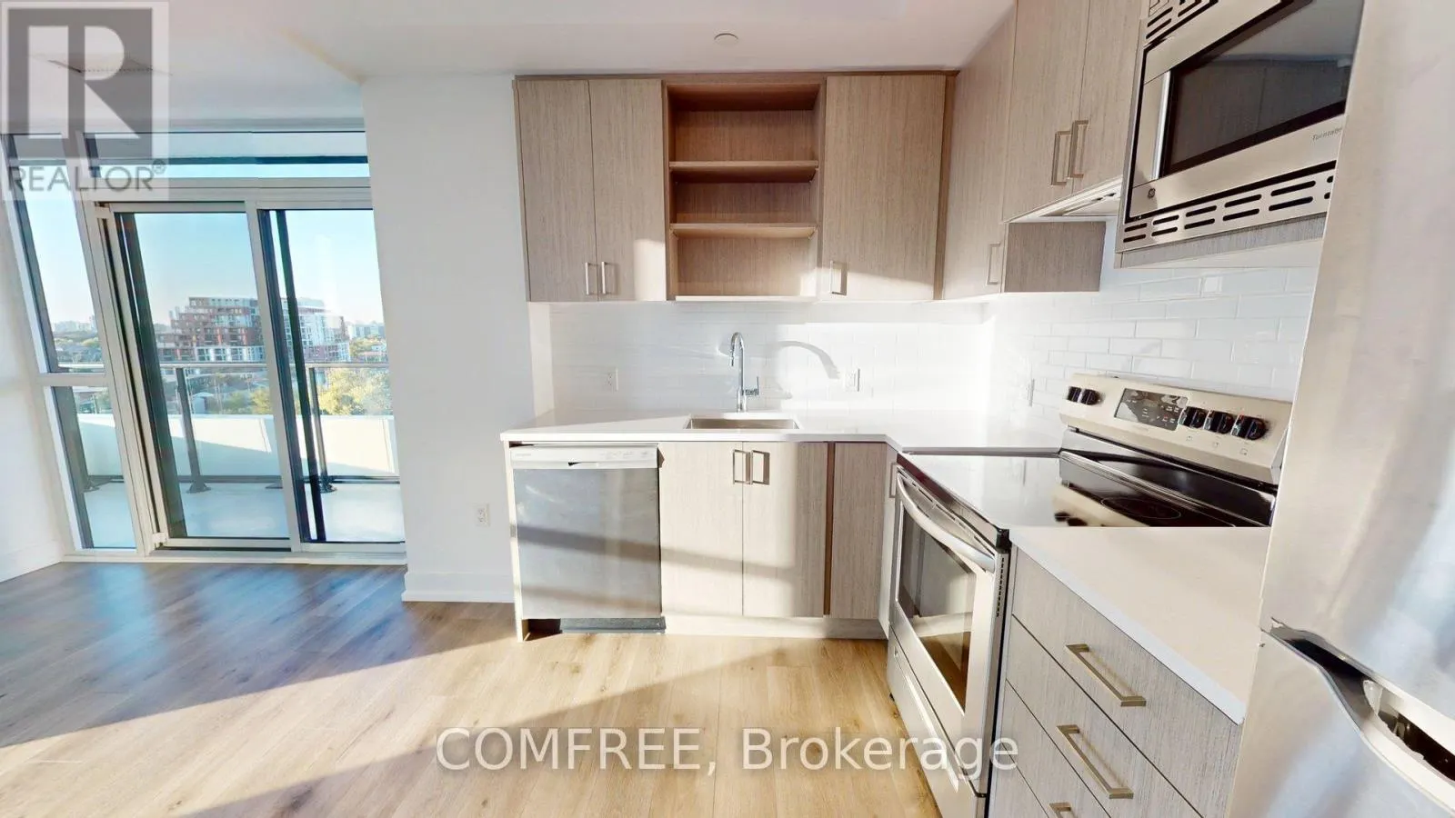 621 - 60 GEORGE BUTCHART DRIVE
