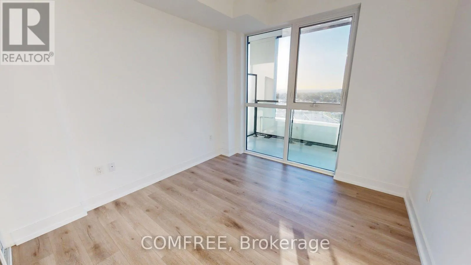 621 - 60 GEORGE BUTCHART DRIVE