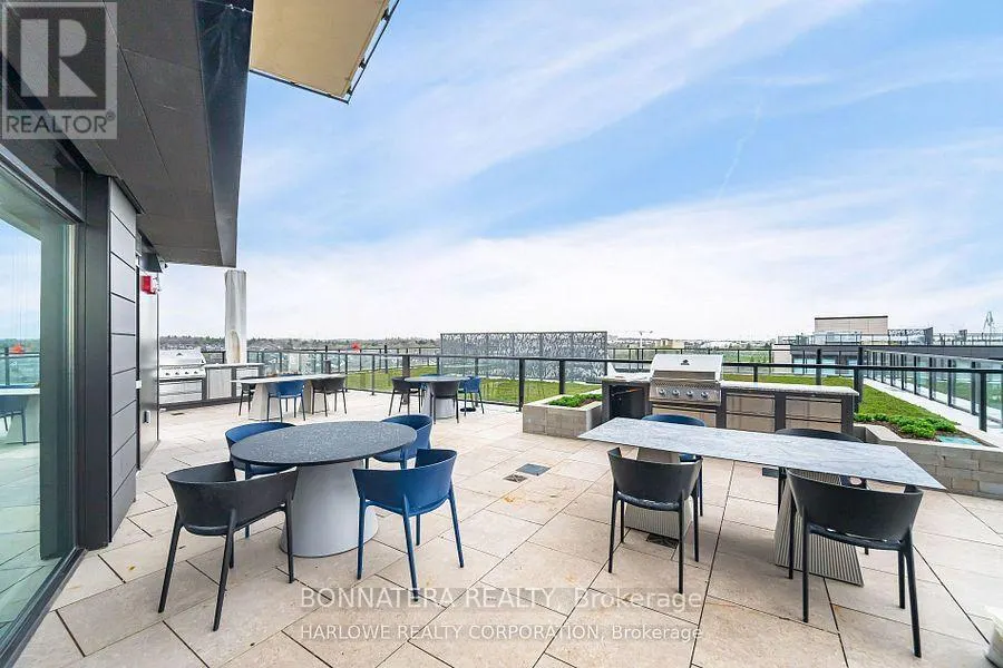 907 - 3006 WILLIAM CUTMORE BOULEVARD