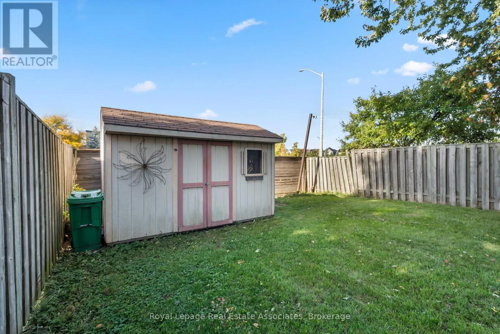 60 NEWBRIDGE CRESCENT
