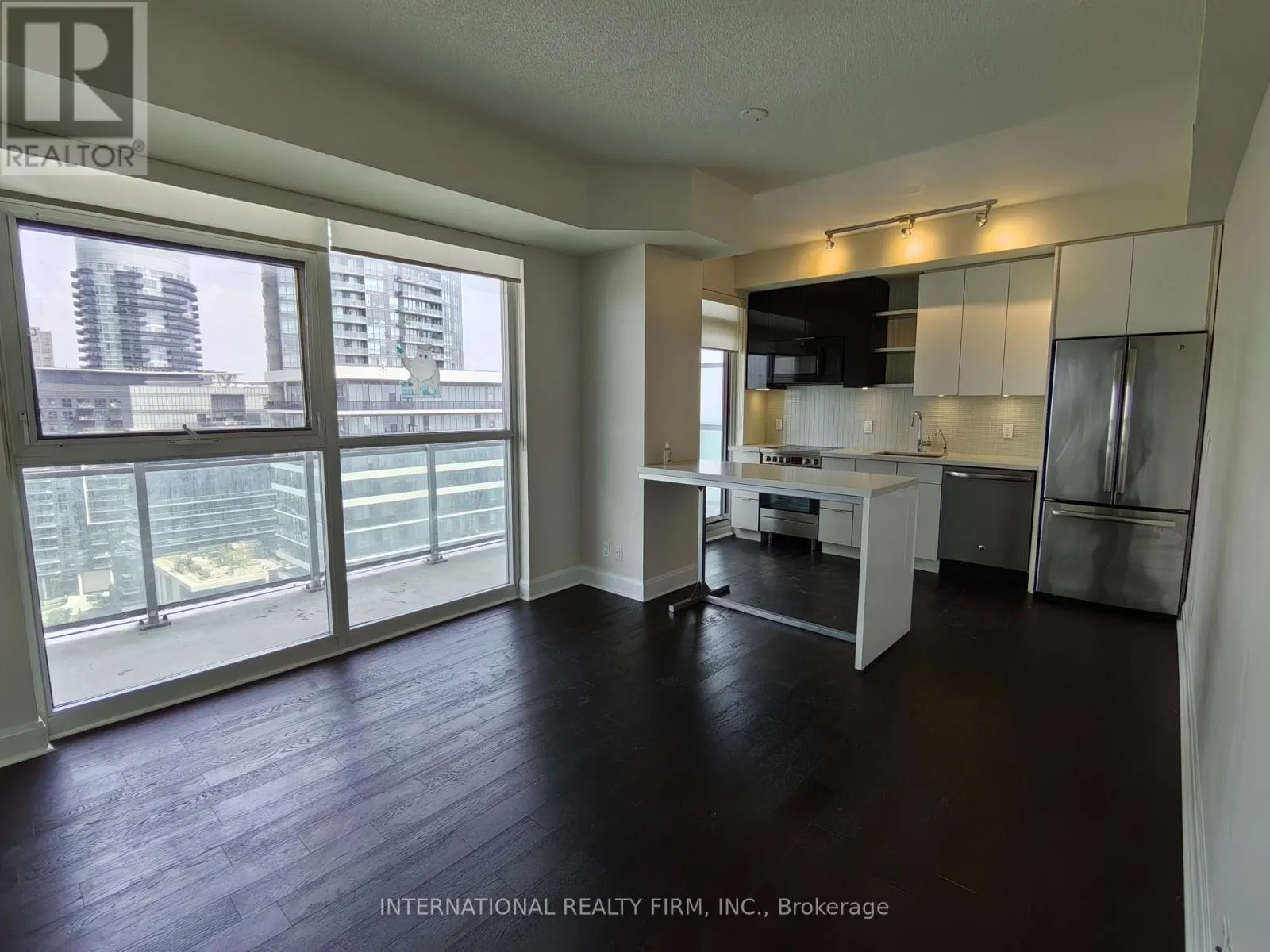 1608 - 33 SHORE BREEZE DRIVE