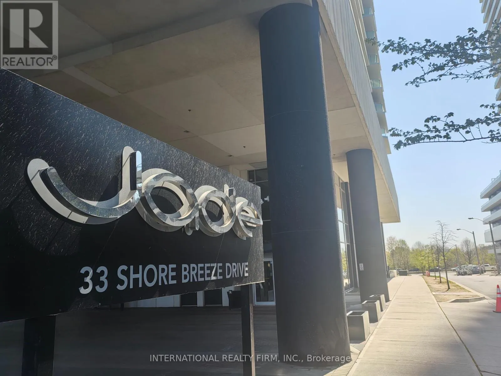 1608 - 33 SHORE BREEZE DRIVE