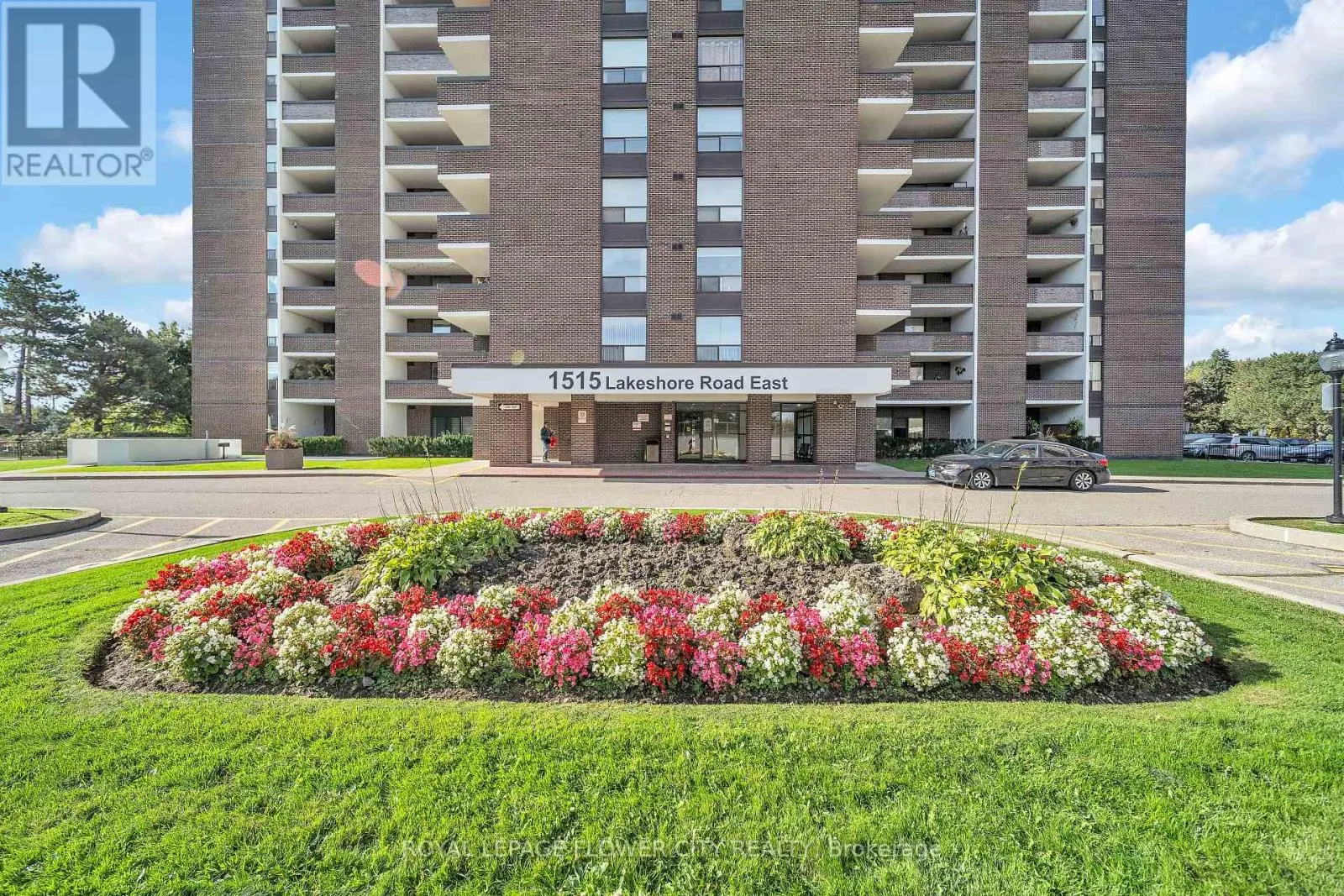 602 - 1515 LAKESHORE ROAD E