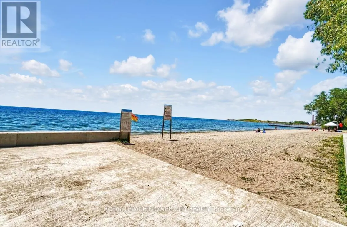 602 - 1515 LAKESHORE ROAD E