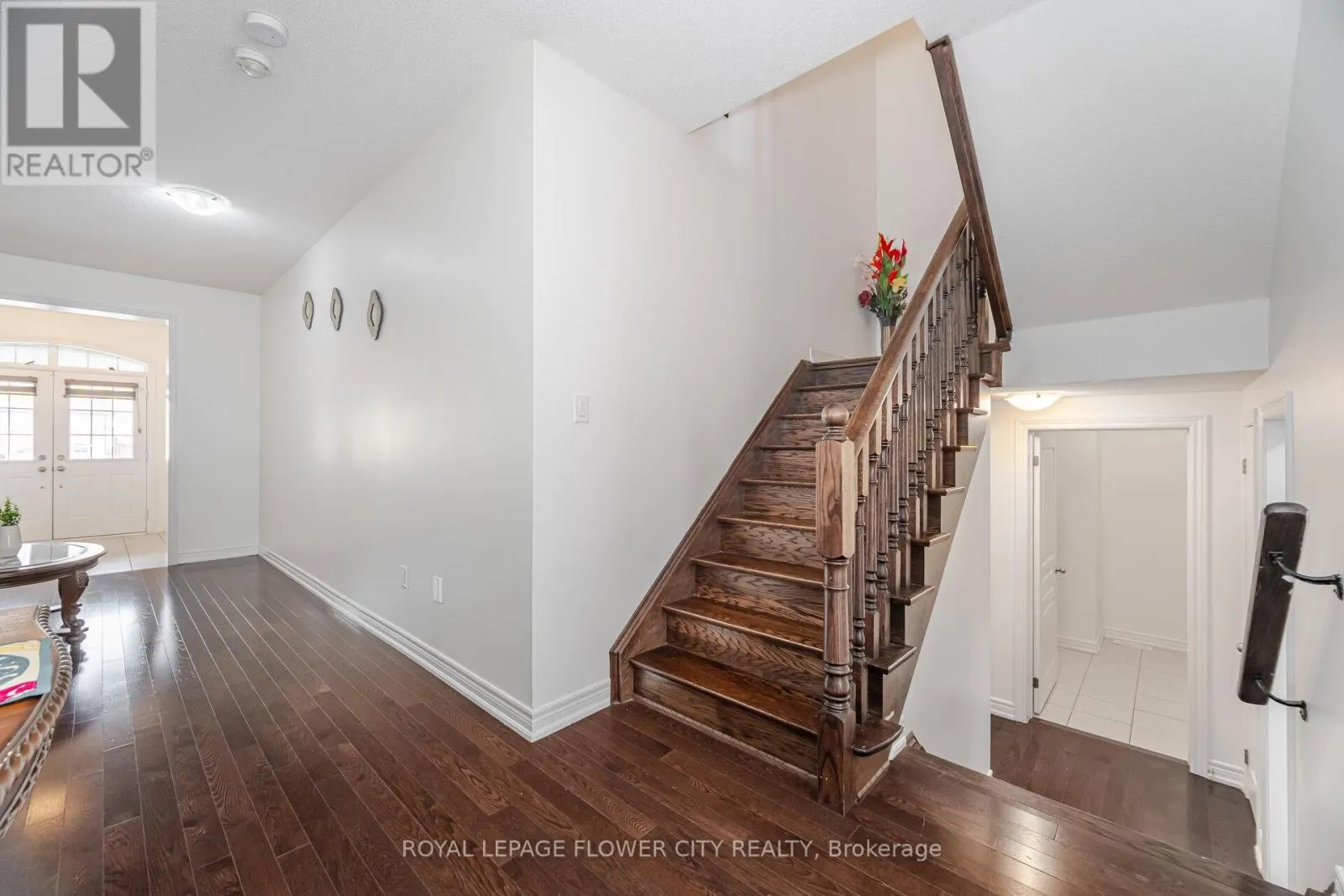 31 O'CONNOR CRESCENT