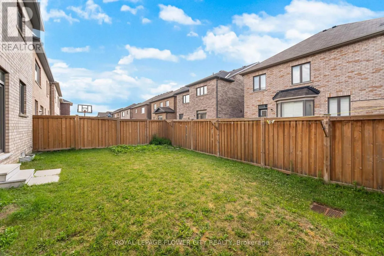 31 O'CONNOR CRESCENT
