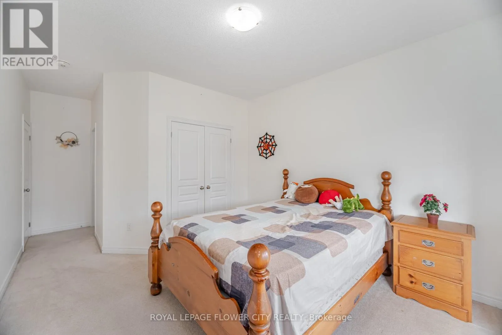 31 O'CONNOR CRESCENT