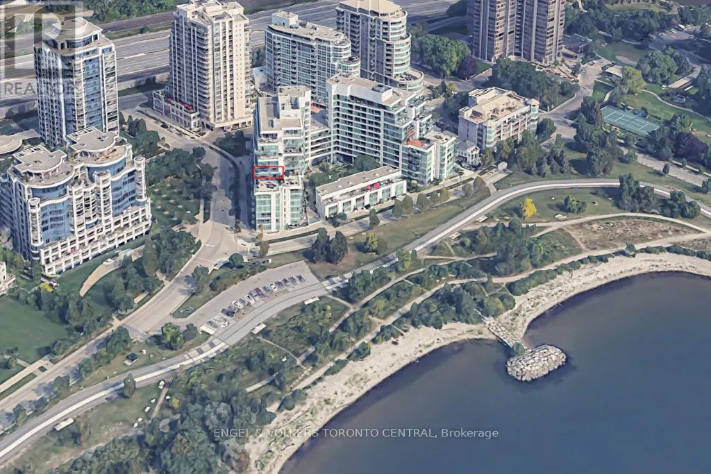 805 - 5 MARINE PARADE DRIVE