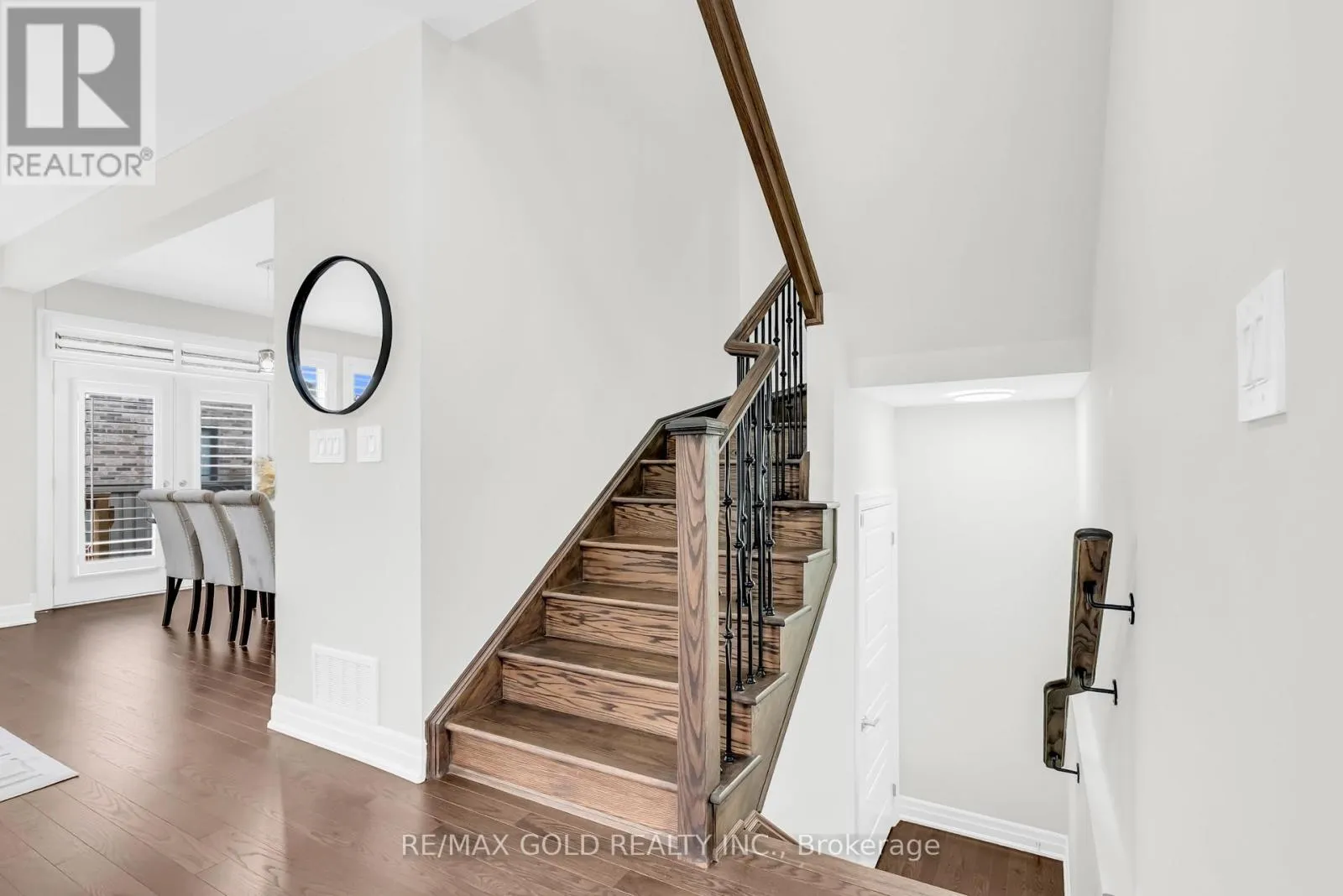 1504 KITCHEN COURT