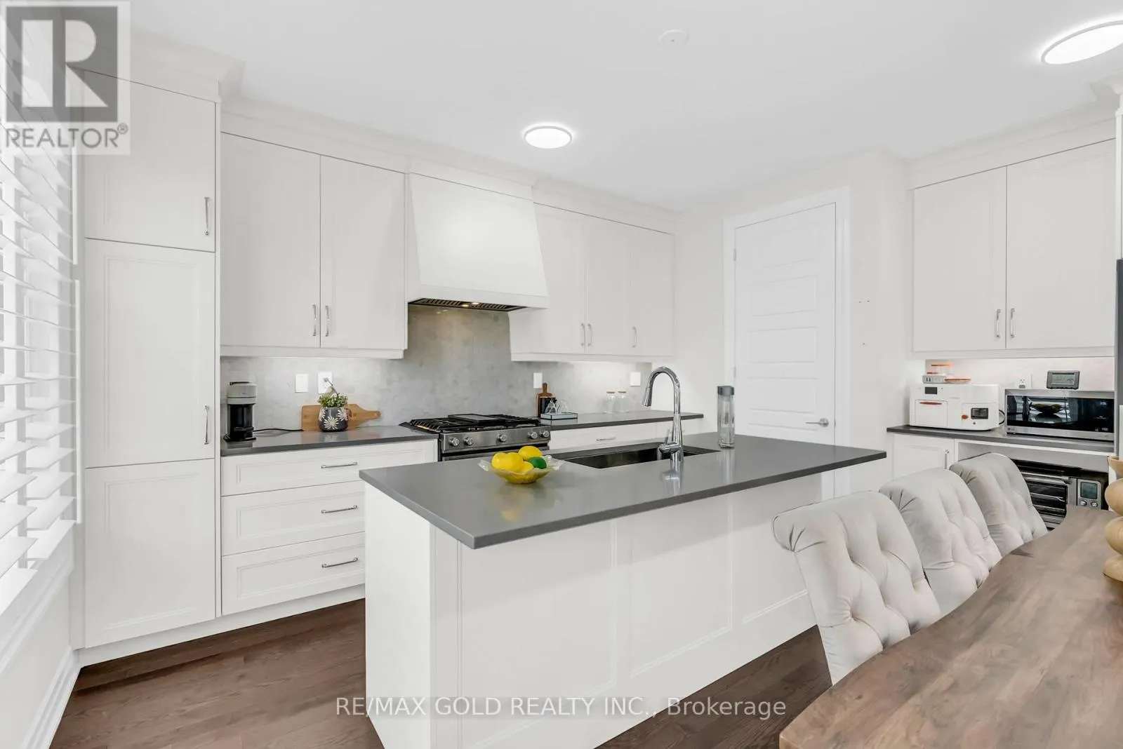 1504 KITCHEN COURT