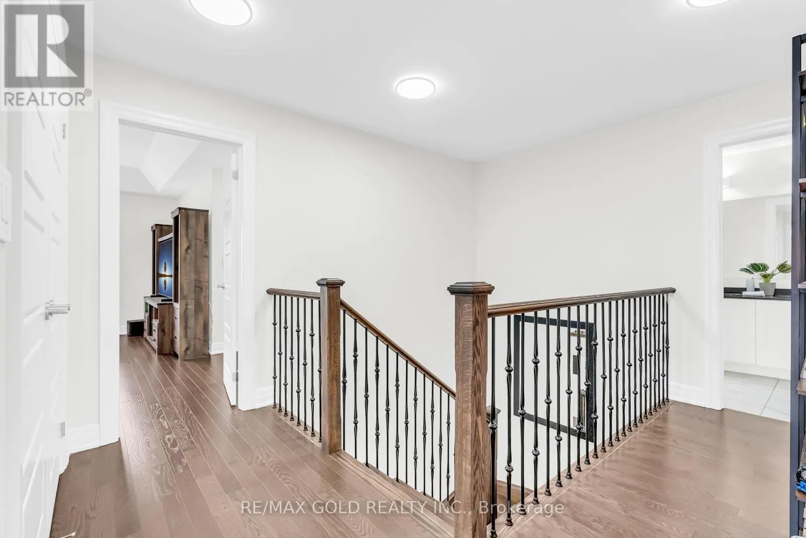1504 KITCHEN COURT