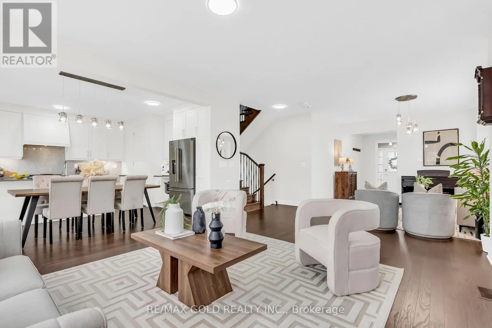 1504 KITCHEN COURT