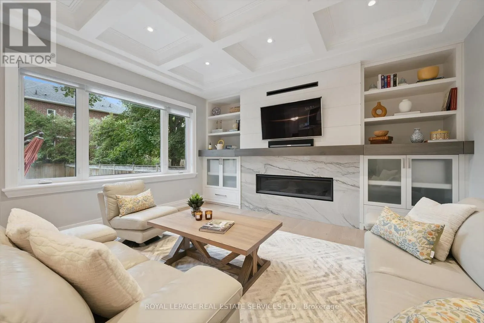 14 WESTGLEN CRESCENT