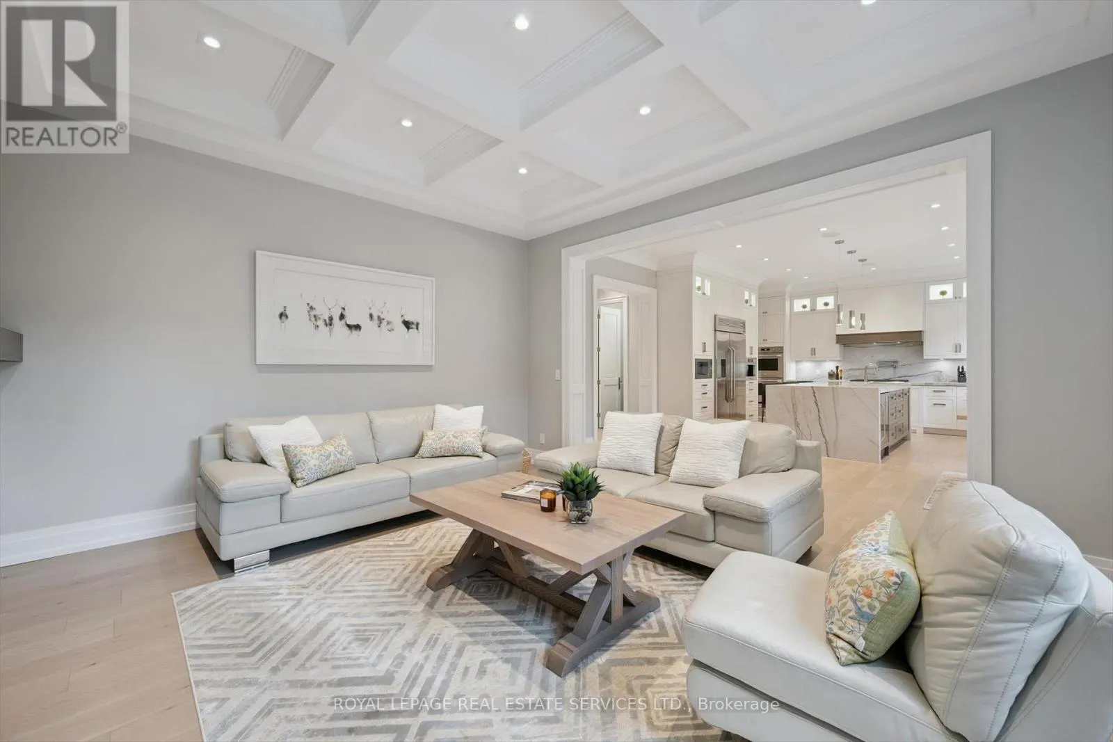 14 WESTGLEN CRESCENT