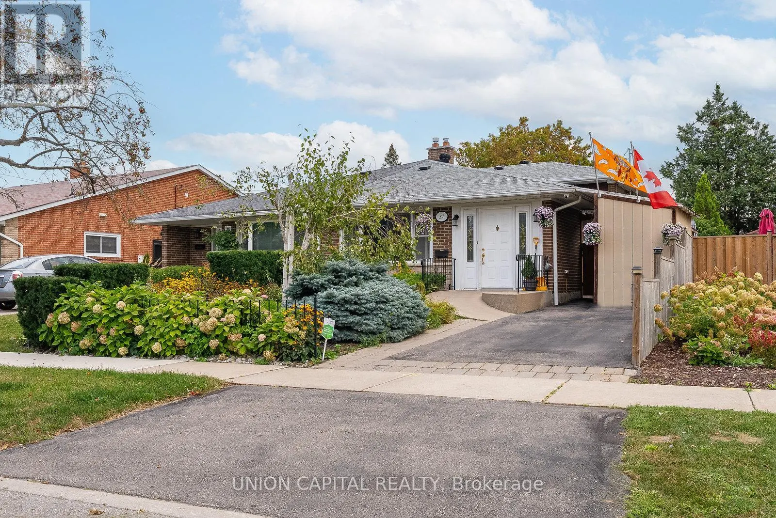 37 CALLOWHILL DRIVE