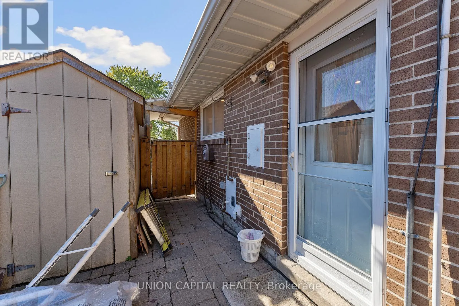 37 CALLOWHILL DRIVE