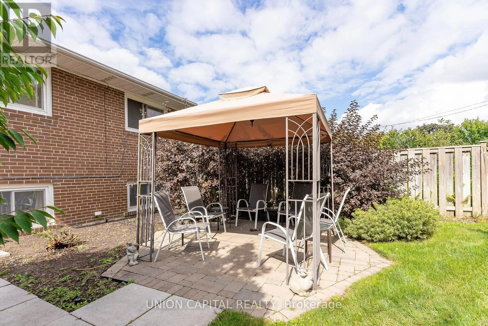 37 CALLOWHILL DRIVE