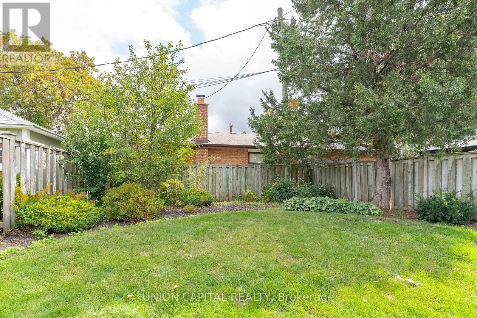 37 CALLOWHILL DRIVE