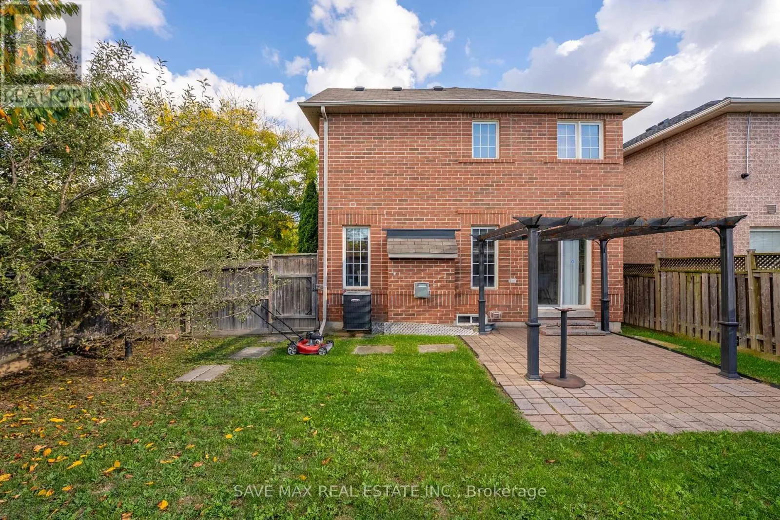 87 LUELLA CRESCENT