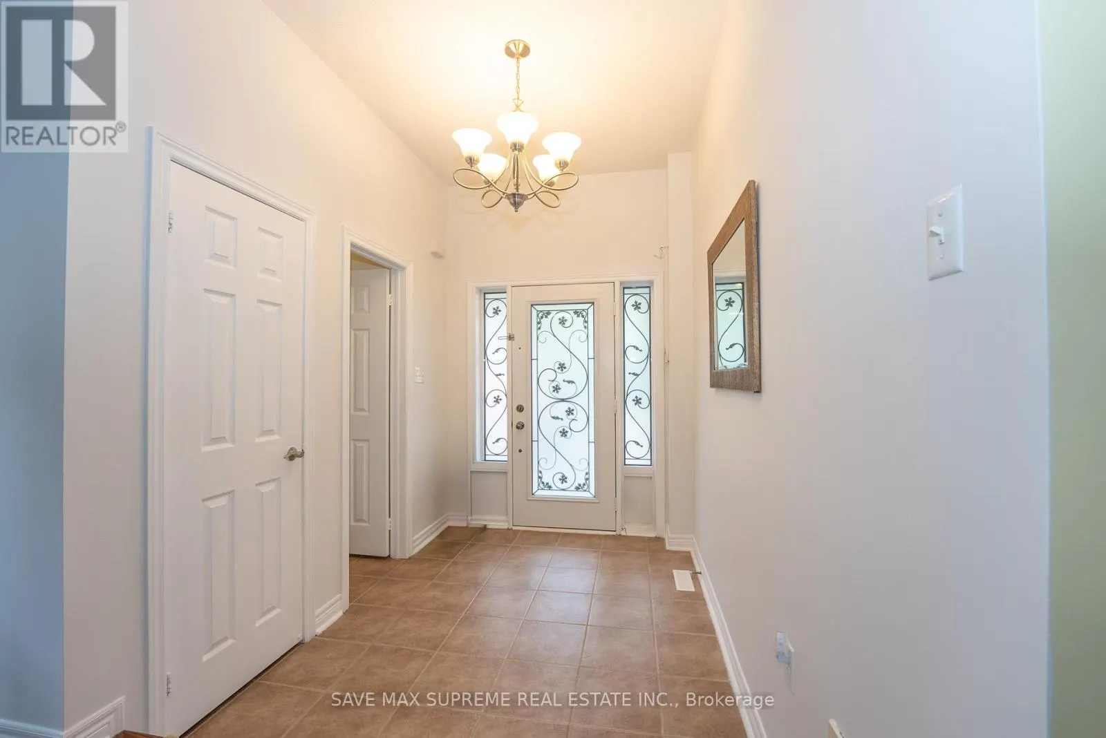 4 OZARK COURT