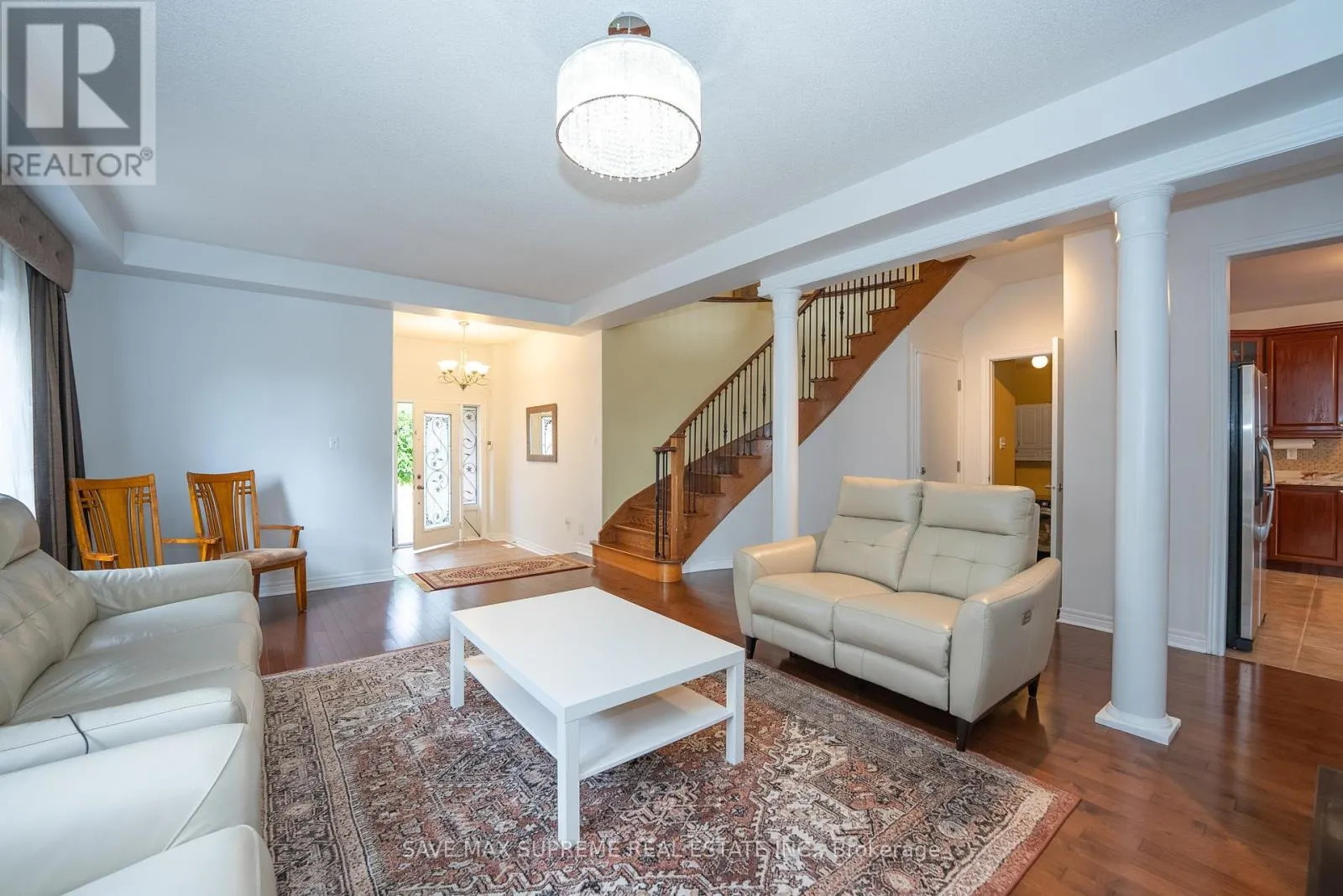 4 OZARK COURT
