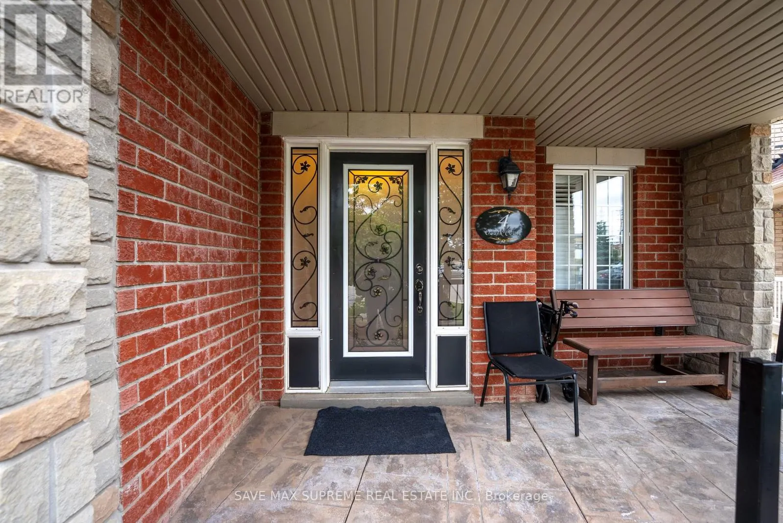 4 OZARK COURT