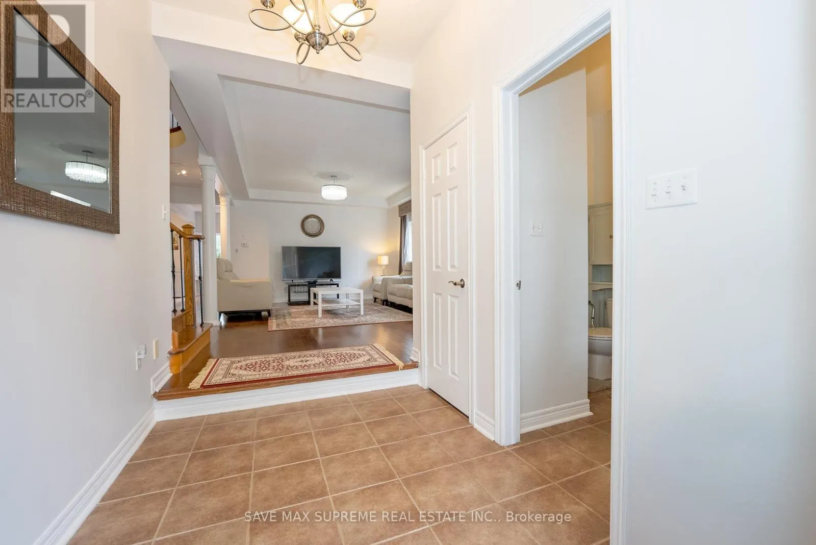 4 OZARK COURT