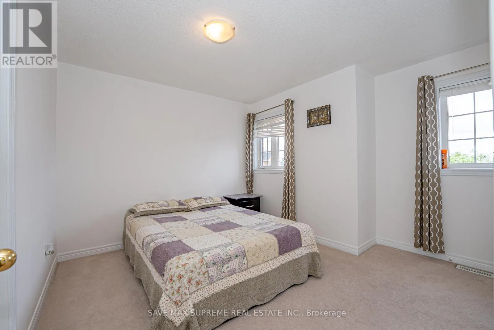 4 OZARK COURT