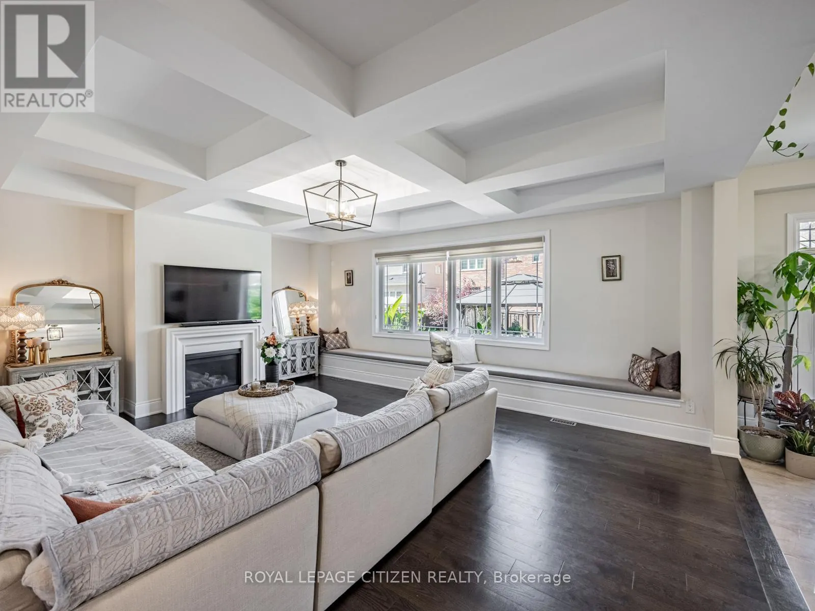 15 POSSESSION CRESCENT