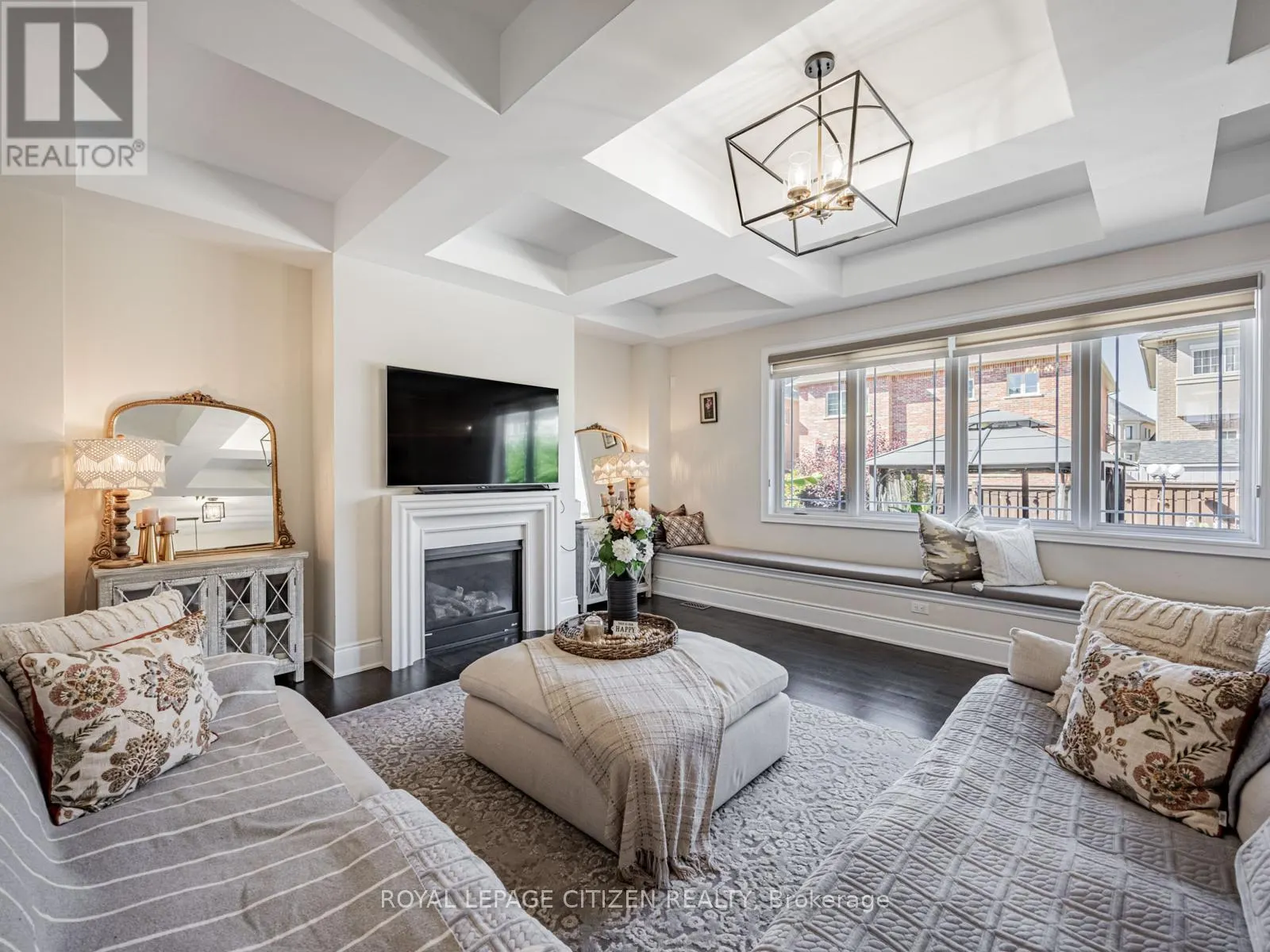 15 POSSESSION CRESCENT