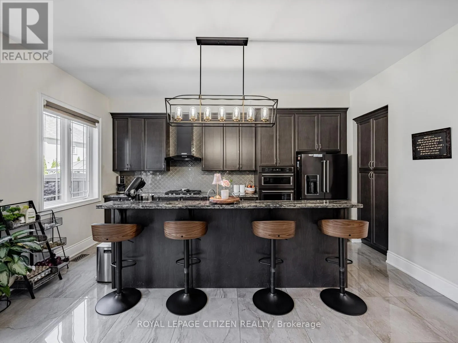 15 POSSESSION CRESCENT