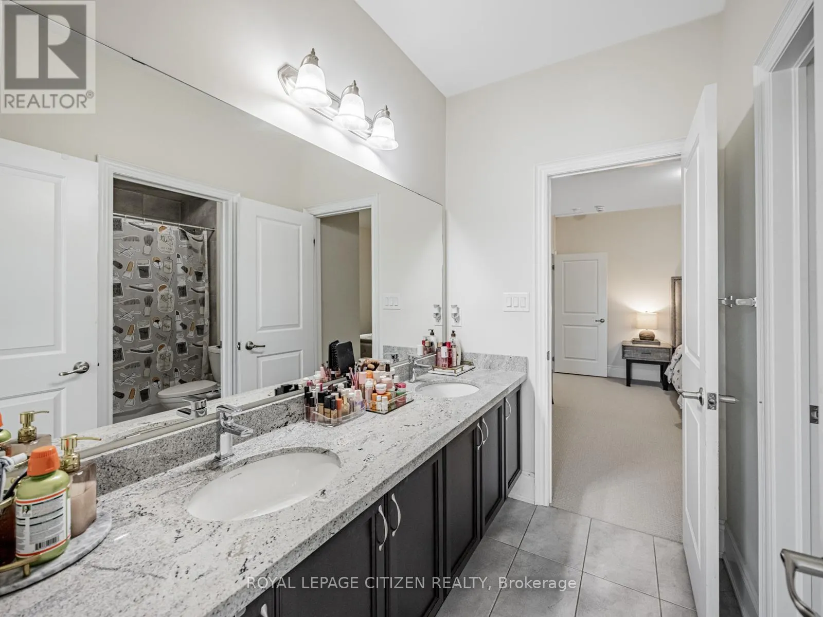 15 POSSESSION CRESCENT