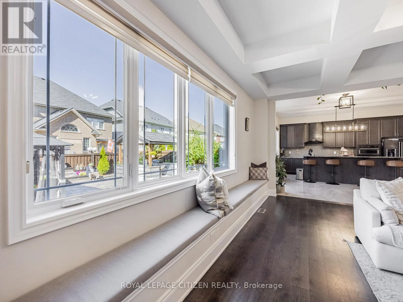 15 POSSESSION CRESCENT